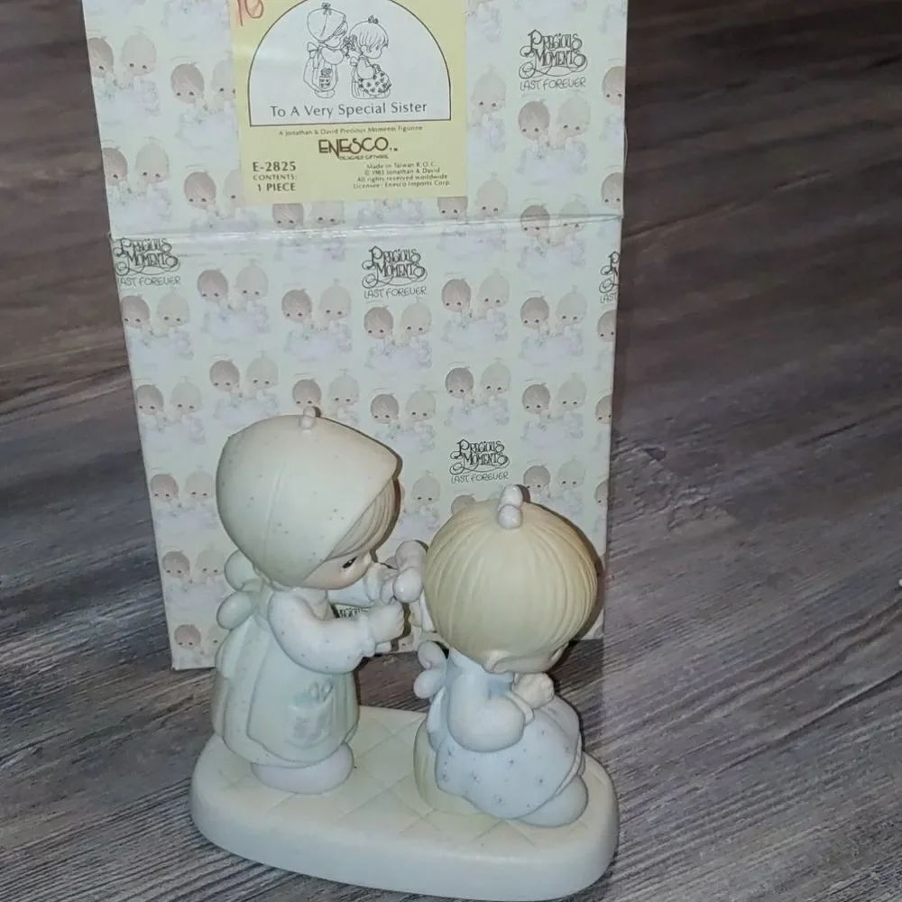 Precious Moments To A Very Special Sister